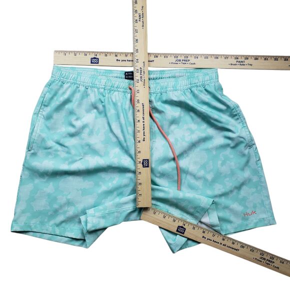 HUK Performance Fishing Pursuit Volley Swim Shorts Mens Large Running Lakes Camo - Picture 4 of 6